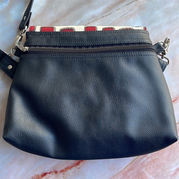 MISSY MAO MAO | Handcrafted vegan leather Jodie shoulder bag in Lashed Dots - Picture 9 of 10